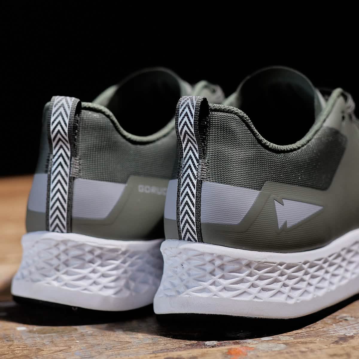 Men's Training Shoes source view 5