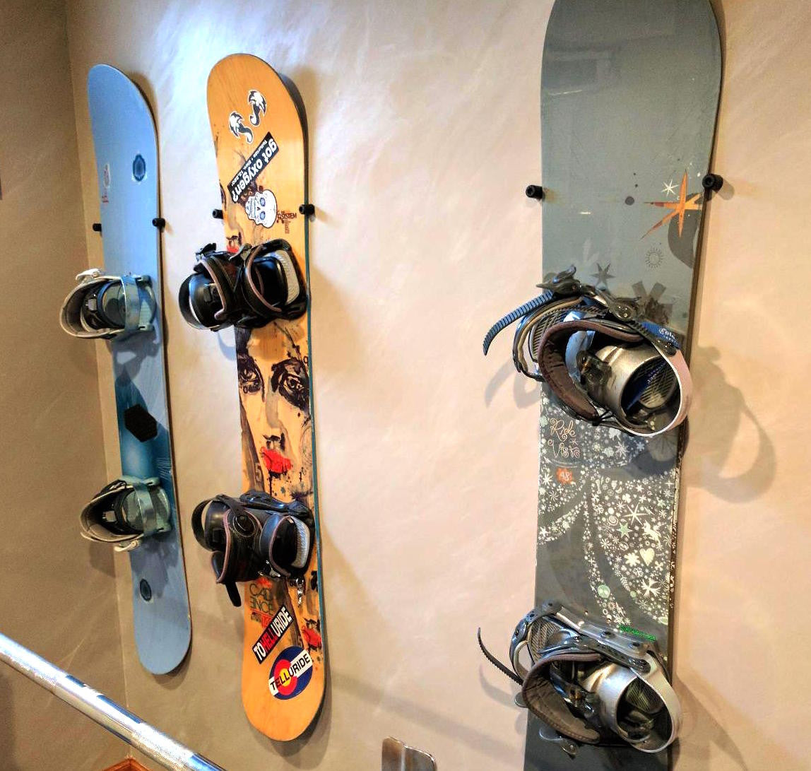 Snowboard Wall Rack source view 1