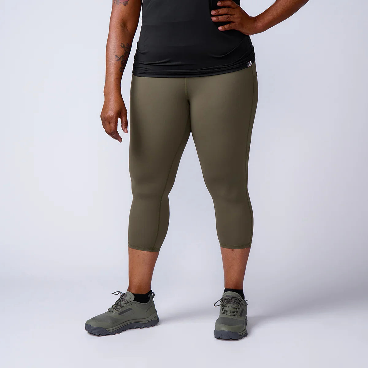 Women's Cropped Training Leggings source view 2