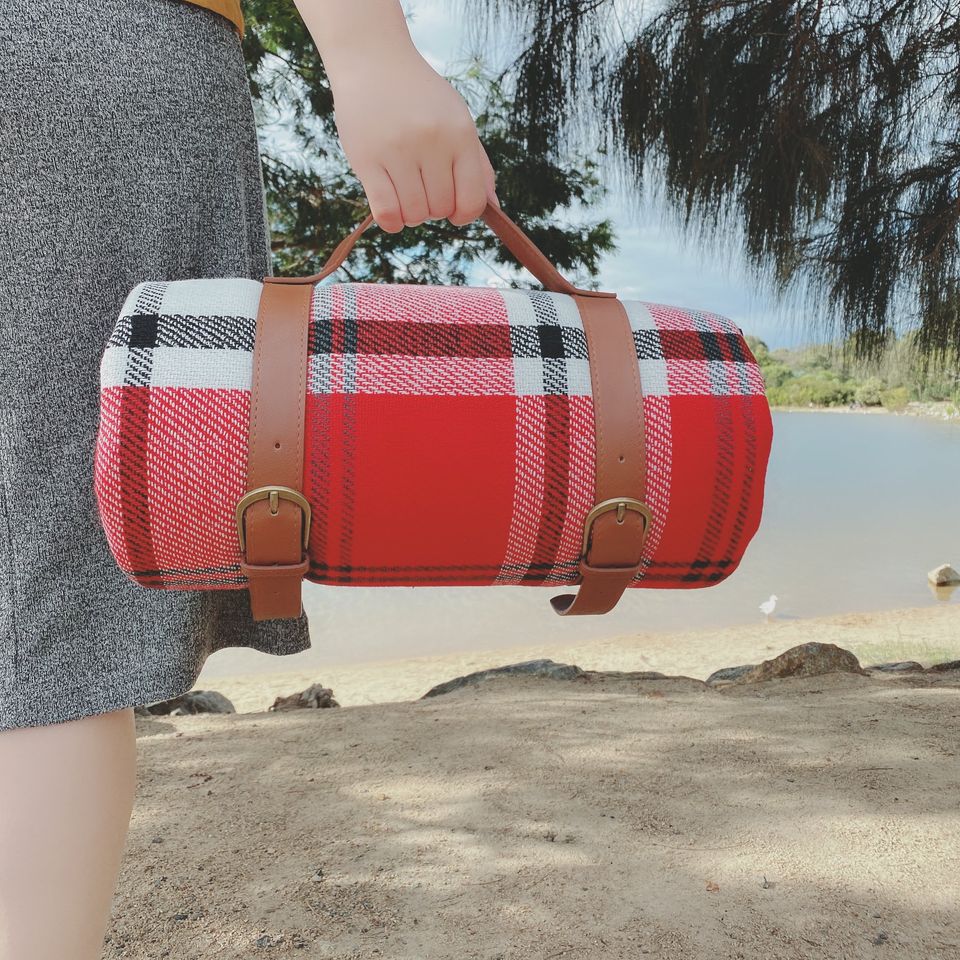 Picnic Blanket G-Red-Large Check option