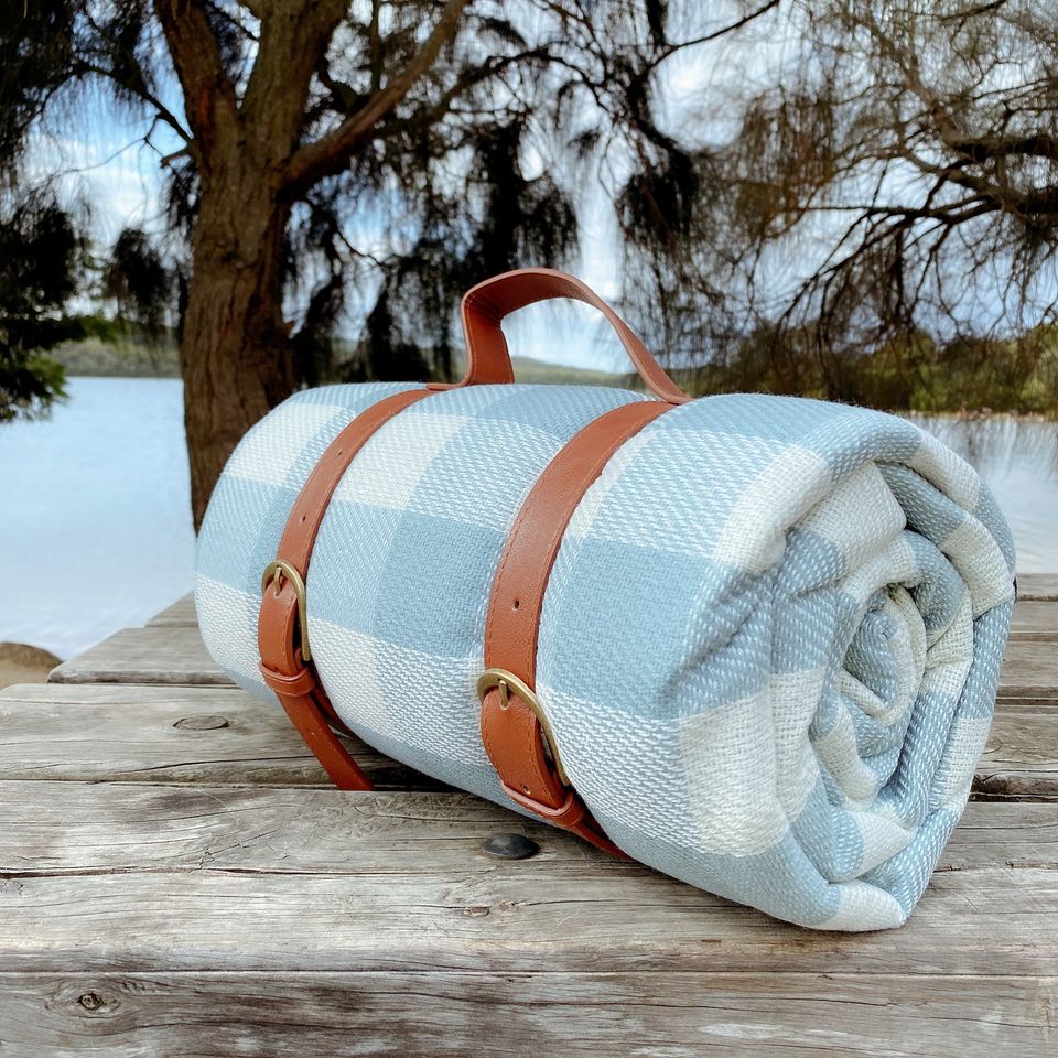 Picnic Blanket F-Blue Check option