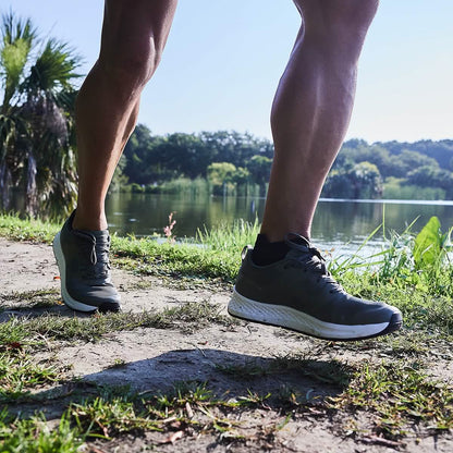 Men's Training Shoes source view 3