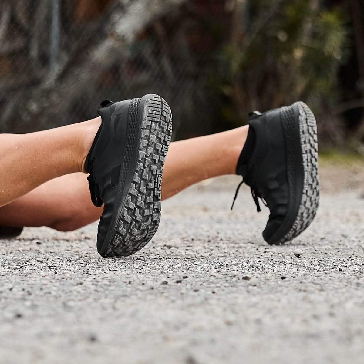 Men's Training Shoes source view 3