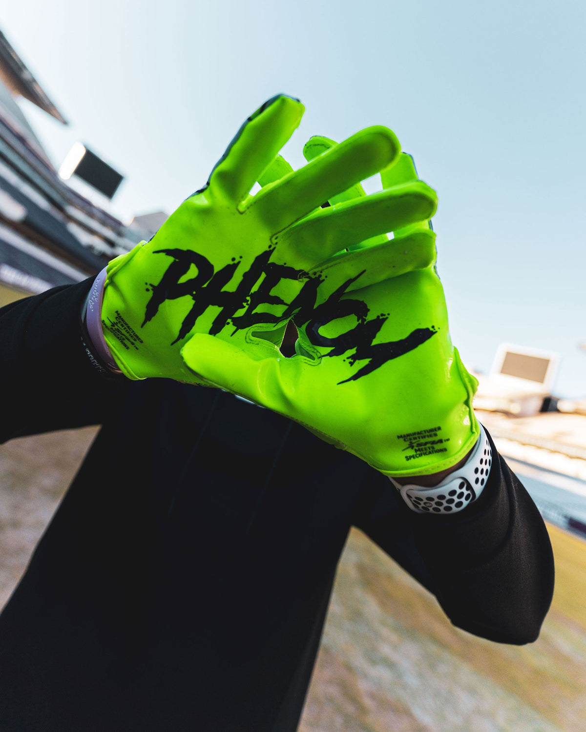 Football Gloves source view 6