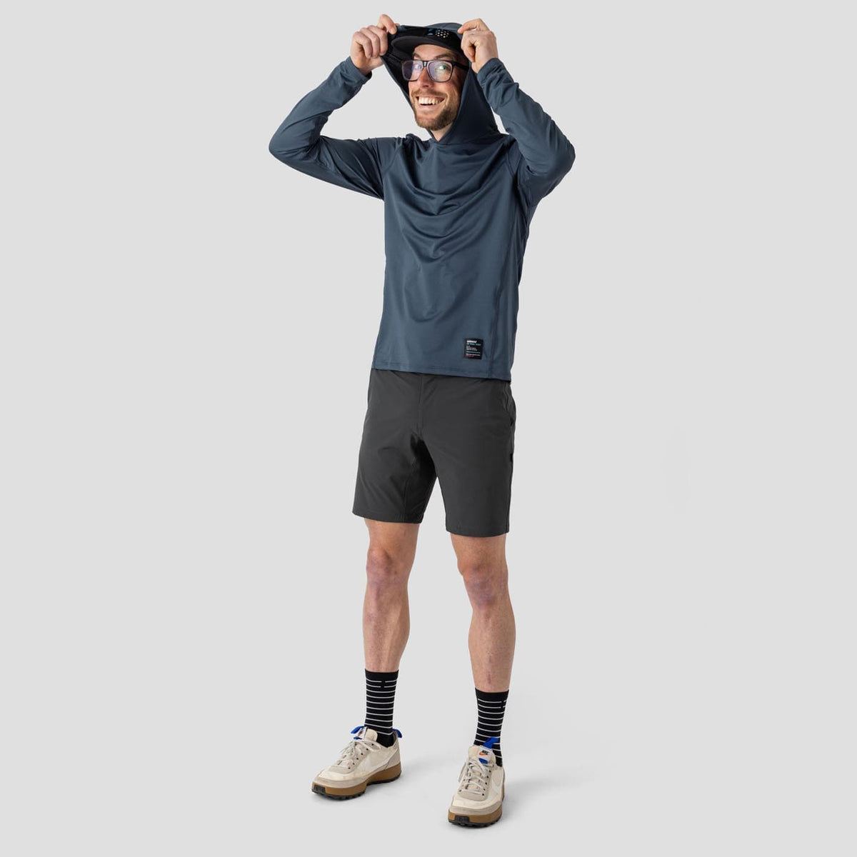 Men's UV Hooded Trail Shirt source view 9