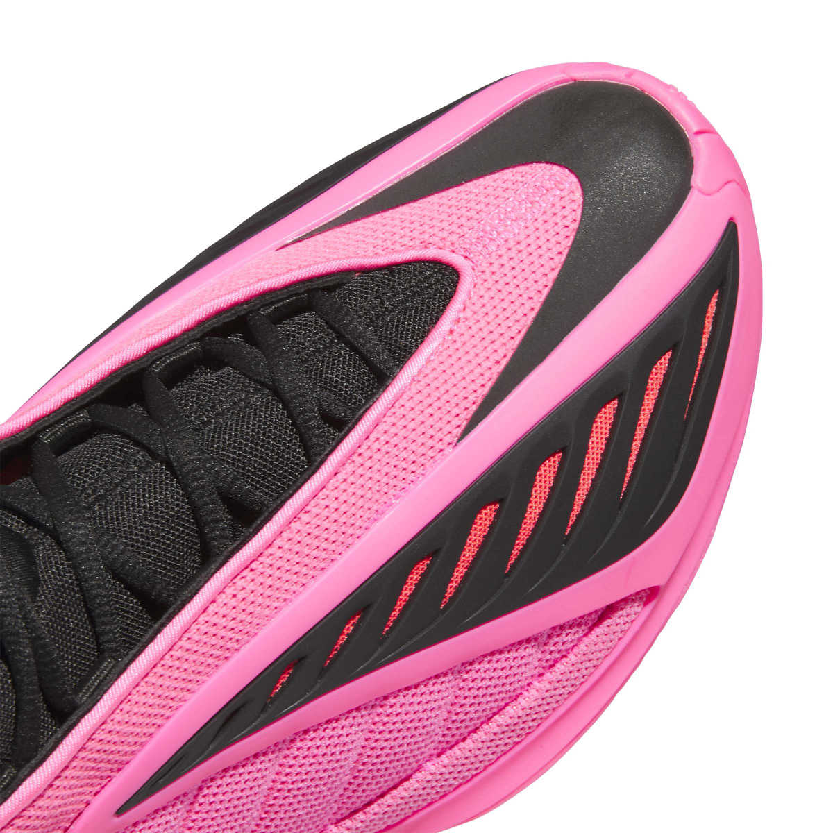 Basketball Shoes source gallery image 5