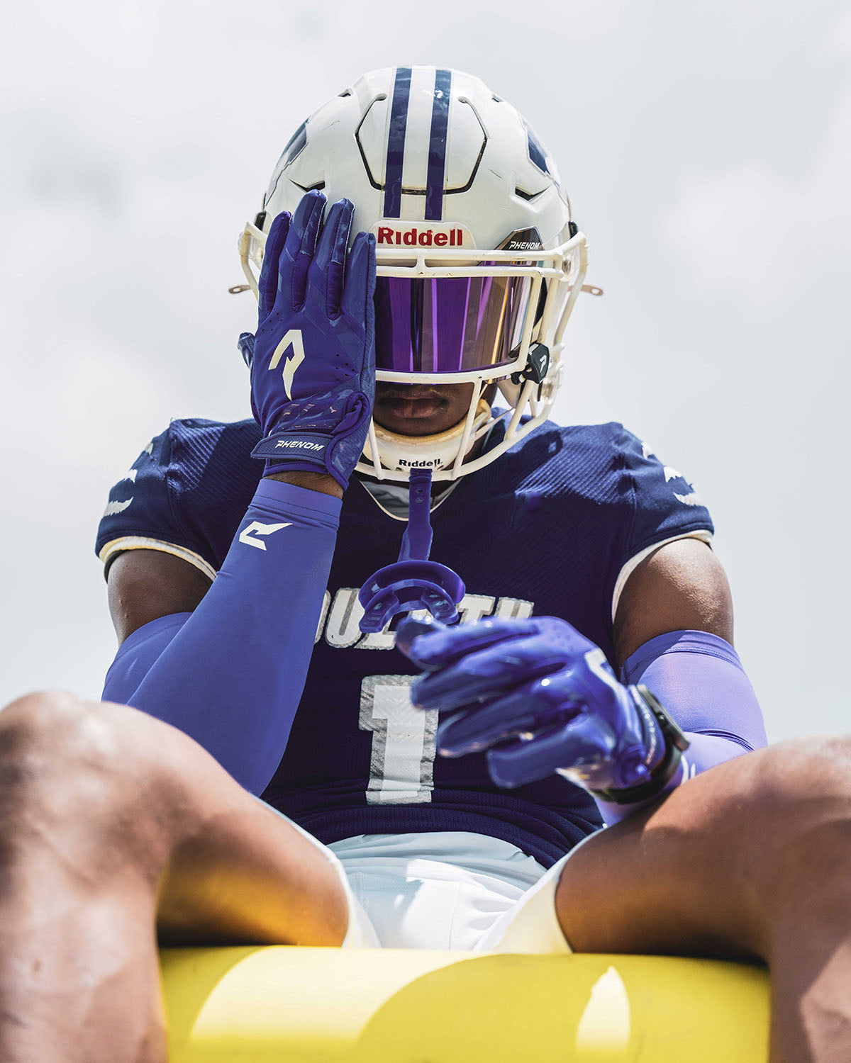 Adult Football Gloves source view 46