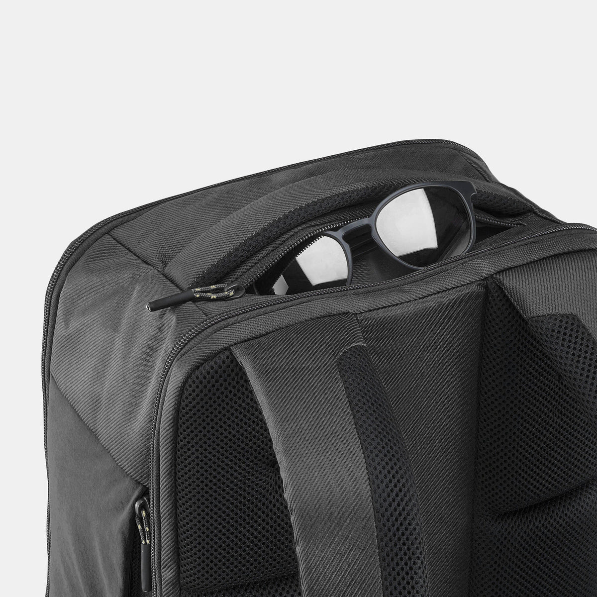 Hiking Backpack original source view 3