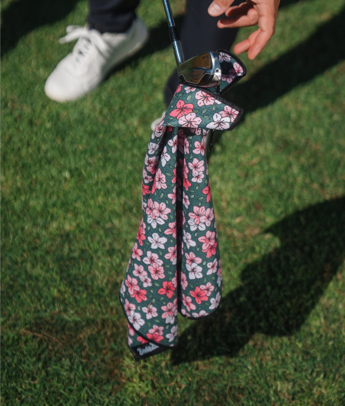 Magnetic Golf Towel source image 2