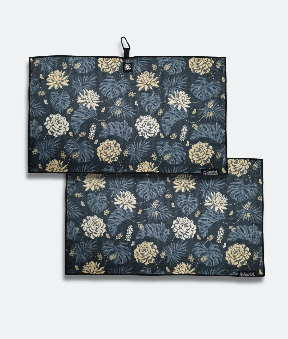 Magnetic Golf Towel source image 1