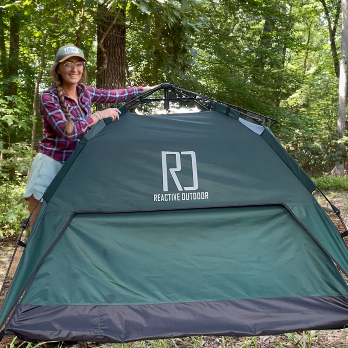 Small and large pop-up camping tents with two included tarps