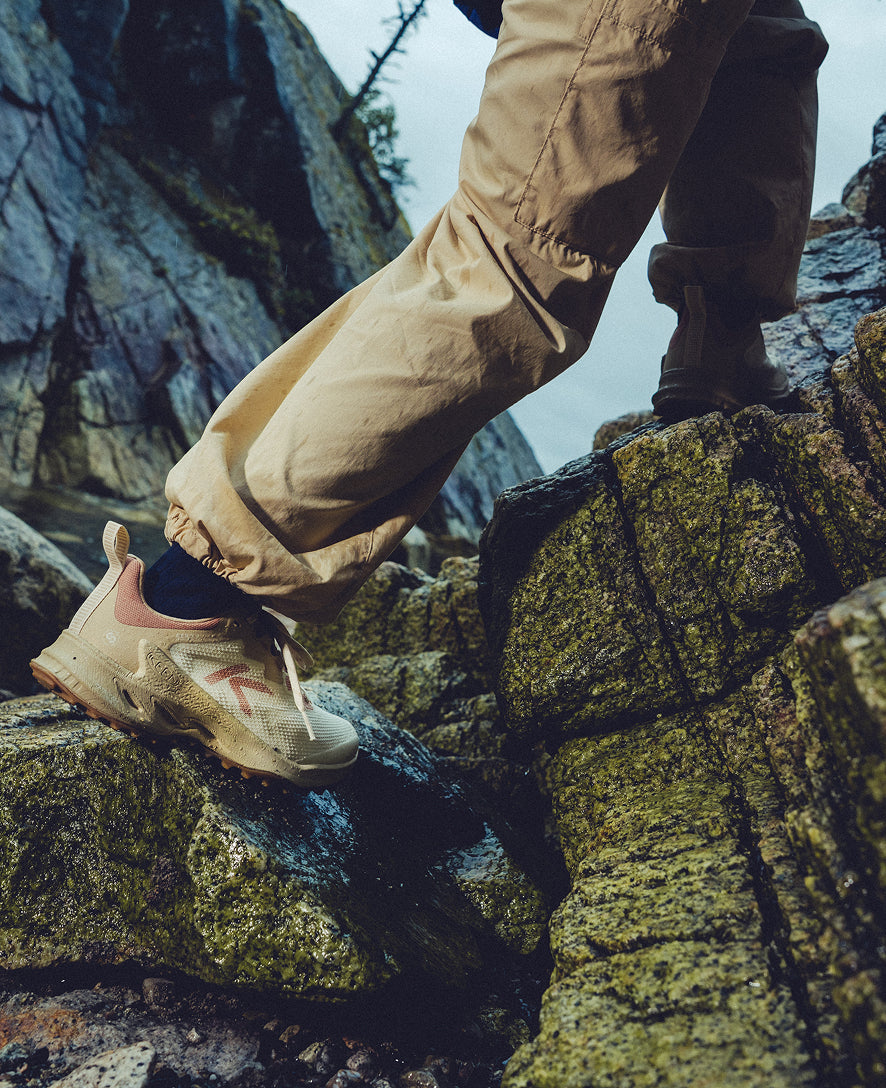 Hiking Shoes original source view 9