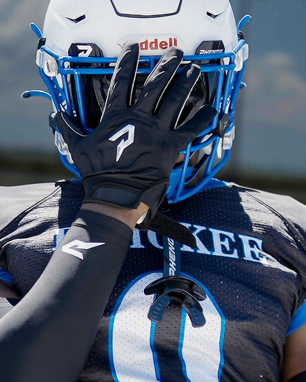 Football Gloves original source image 3