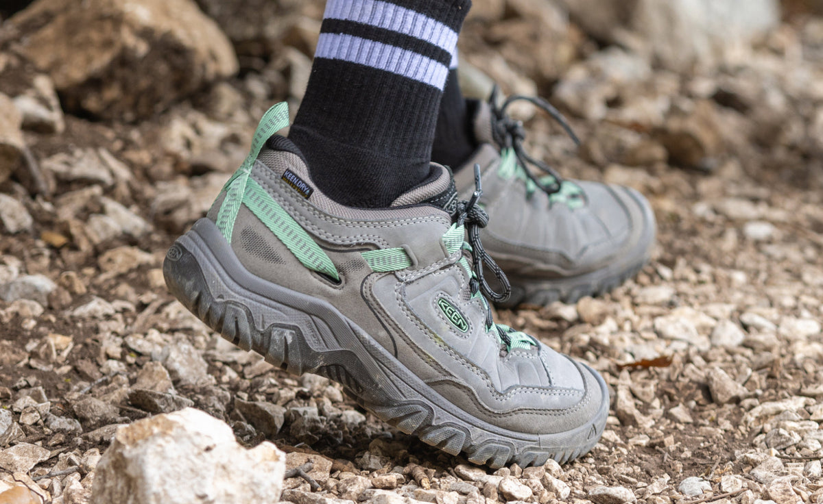 Hiking Shoes original source view 7