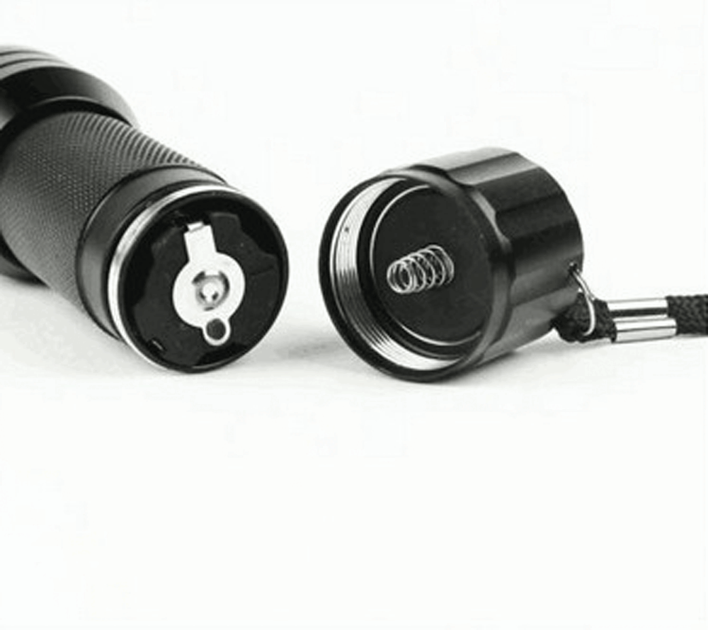 UV Blacklight Flashlight 395nm – 21, 51 & 100 LED Torch