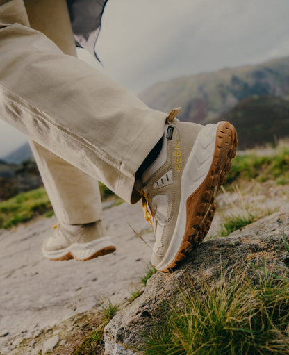 Hiking Shoes original source view 8